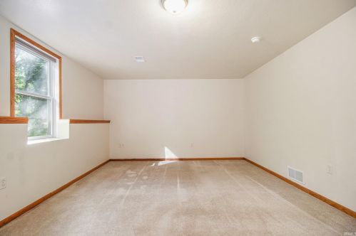 55384 Falling Water Dr, Elkhart IN  46514-0074 exterior