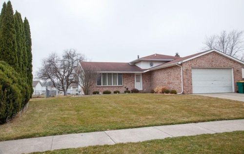 2811 63rd Ln, Gary, IN 46410-8003