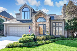 2154 Belleau Woods Dr, Wheaton, IL 60189-6123
