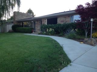 3701 Richey Rd, Yakima, WA 98902-1552