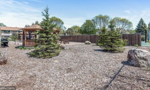 600 Donegal Cir, Saint Paul MN  55126-4715 exterior