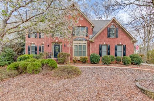 225 Highland Gate Cir, Suwanee, GA 30024-1795