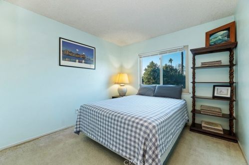 2858 Tropicana Dr, Riverside CA  92504-4206 exterior