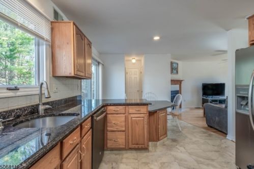 18 Fords Rd, Dover NJ  07869-2146 exterior