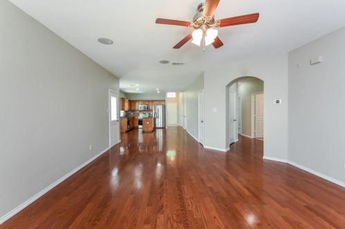 10649 Fossil Hill Dr, Fort Worth TX  76131-3952 exterior