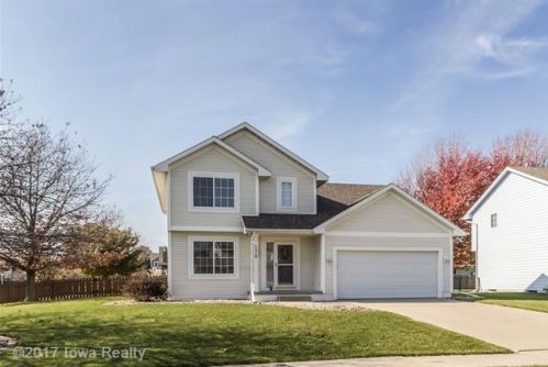 170 Glendale Dr, Waukee, IA 50263-8534