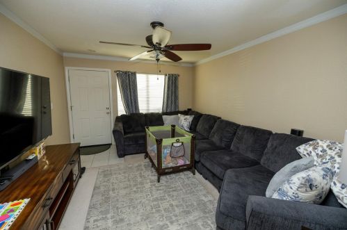 895 Jessica St, Turlock, CA 95380-6244