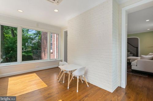 1516 Live Oak Dr, Silver Spring MD 20910-1543 exterior