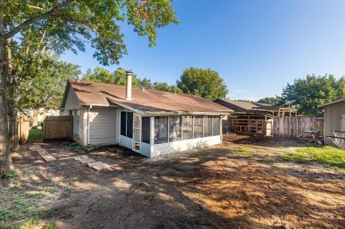 208 Tara Plantation Dr, Richmond TX  77469-5917 exterior