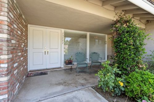 13751 Holt Ave, Santa Ana, CA 92705-2662