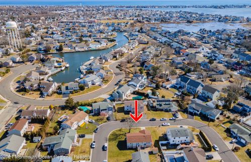 2204 Christine Ct, Point Pleasant Beach, NJ 08742-5114