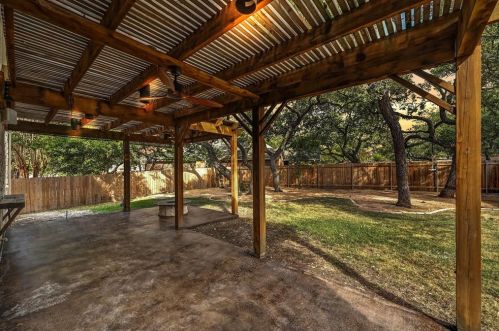 11112 Claro Vista Cv, Austin TX  78739-1917 exterior