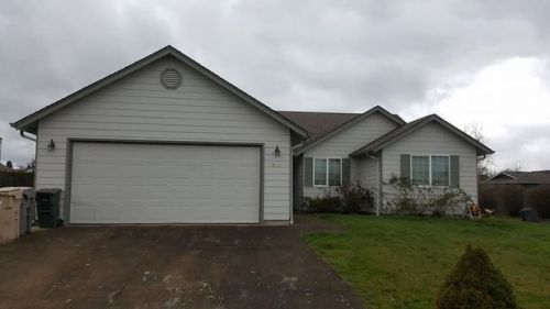 810 Arrow Leaf Ave, Harrisburg, OR 97446-9668