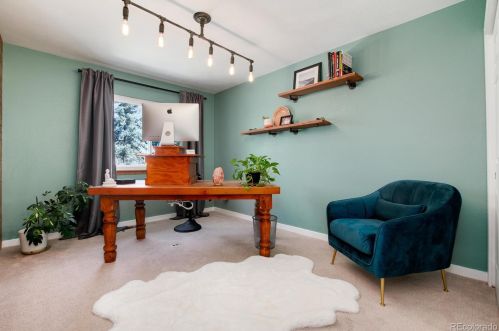 6081 Mineral Dr, Englewood CO 80112-3306 exterior