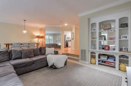 405 Bainbridge Dr, Atlanta GA  30327-4272 exterior