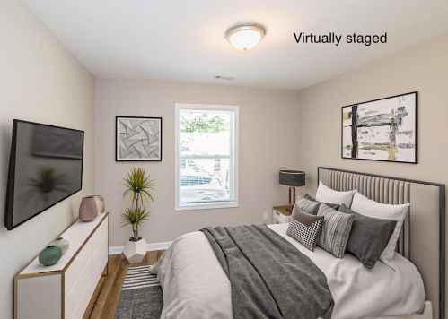 1864 Center Ave, Atlanta GA  30344-4656 exterior