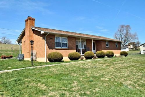 3110 Mud Pike, Christiansburg, VA 24073-7230