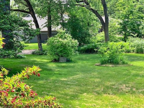 375 Floral Ave, Saint Paul MN  55126-5331 exterior