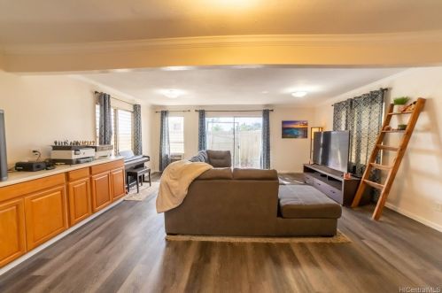 94-218 Kealohi St, Mililani, HI 96789