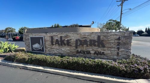 4211 1st St, Santa Ana CA 92703-4023 exterior