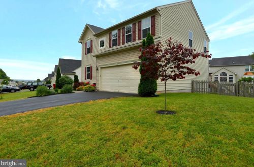 424 Maddex Farm Dr, Shepherdstown, WV 25443-4381
