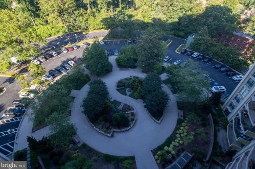 9039 Sligo Creek Pkwy, Silver Spring MD 20901-3301 exterior