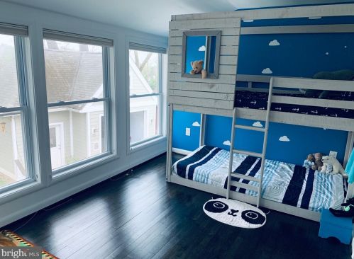 2233 Luzerne Ave, Silver Spring MD 20910-2135 exterior