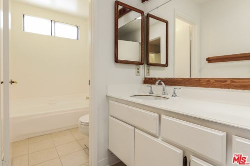 12 Whitney, Irvine CA  92620-3386 exterior