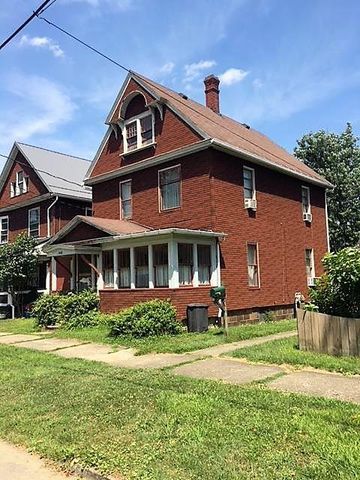 1418 Otter St, Franklin PA  16323-1218 exterior
