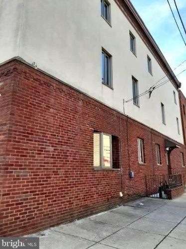 1146 10th St, Philadelphia PA 19147-4632 exterior