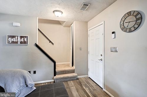 125 Edward St, Hanover PA  17331-2728 exterior