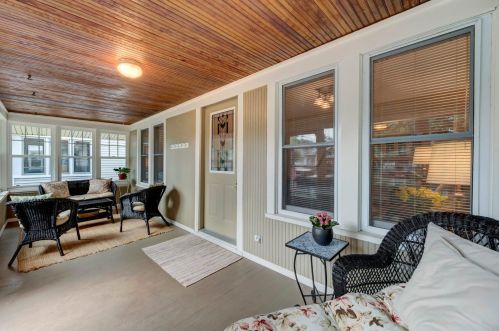 1383 Juliet Ave, Saint Paul MN  55105-2502 exterior