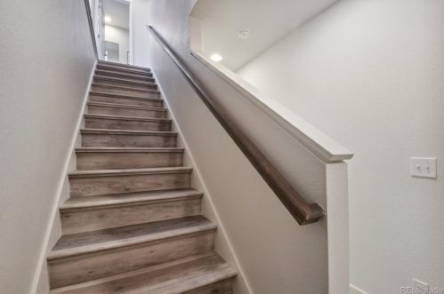 4627 Crestone Peak St, Denver CO  80601-4627 exterior