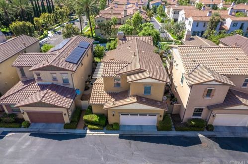 108 Spanish Lace, Irvine CA  92620-3424 exterior