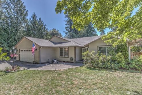 15529 Topaz Dr, Yelm, WA 98597-9102