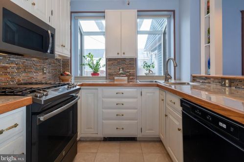 922 Virginia Ave, Lancaster PA  17603-3115 exterior