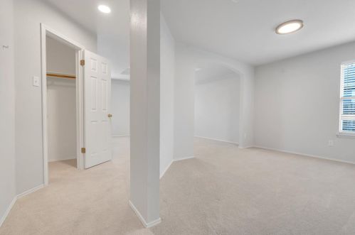 346 Spring Branch Loop, Uhland TX  78640-5374 exterior