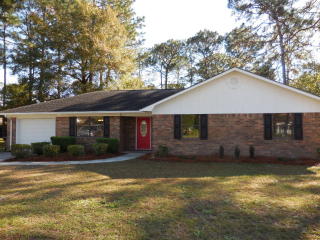 617 Slade St, Hinesville, GA 31313-3941
