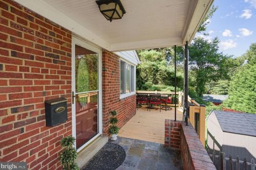 7014 Bradley Cir, Annandale, VA 22003-1801