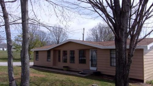 785 Feazel Rd, Harrisburg, IL 62946-4636
