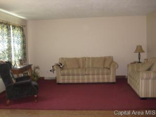 217 Buckhorn Dr, Springfield IL  62707-8521 exterior