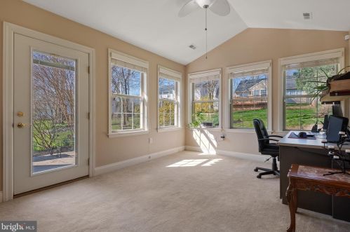 30 Mill Pond Dr, Lancaster PA  17603-7411 exterior