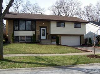 17830 Cherrywood Ln, Homewood, IL 60430-1123