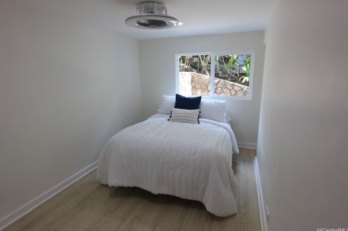 2485 Booth Rd, Honolulu HI  96813-1362 exterior