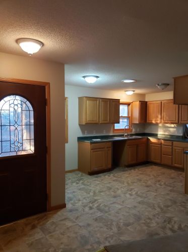 506 2nd Ave, Saint Paul MN  55112-6824 exterior