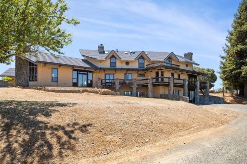 4781 Eastside Calpella Rd, Ukiah CA  95482-9469 exterior