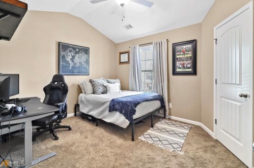 95 Cliffhaven Cir, Newnan GA  30263-5773 exterior