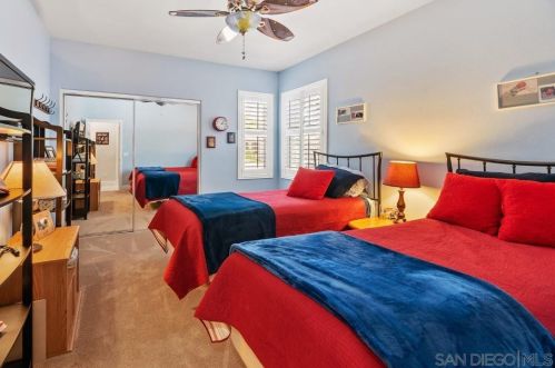 1464 Stanislaus Dr, Chula Vista CA  91913-1478 exterior