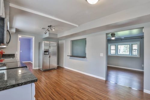 5000 Hagewa Dr, Cincinnati OH 45242-6231 exterior