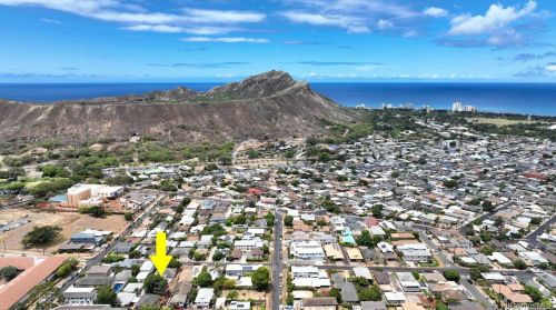 3622 Maunalei Ave, Honolulu HI  96816-2370 exterior